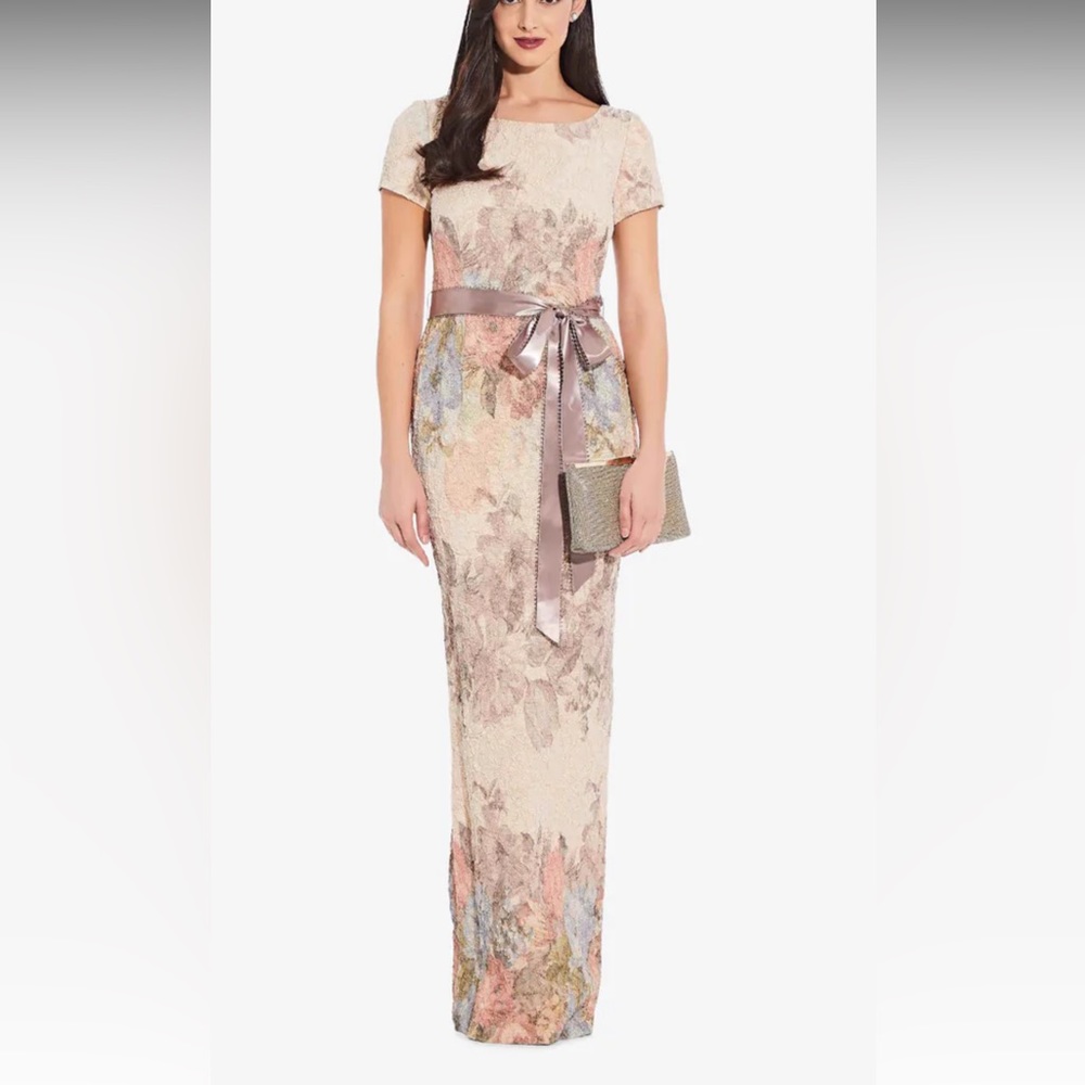 FLORAL MATELASSE GOWN IN BLUSH MULTI- ADRIANNA PAPELL- size 2